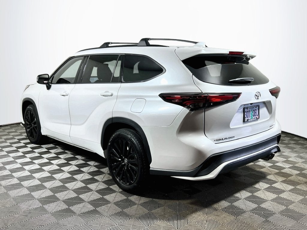 2026 Toyota Highlander XSE