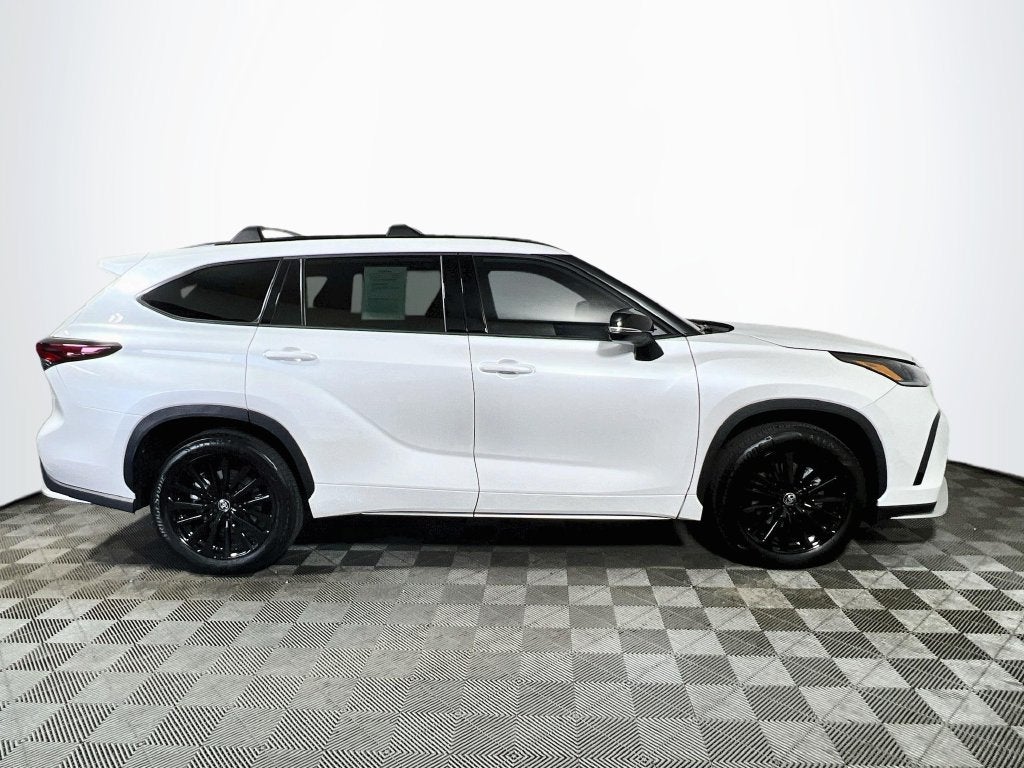 2026 Toyota Highlander XSE