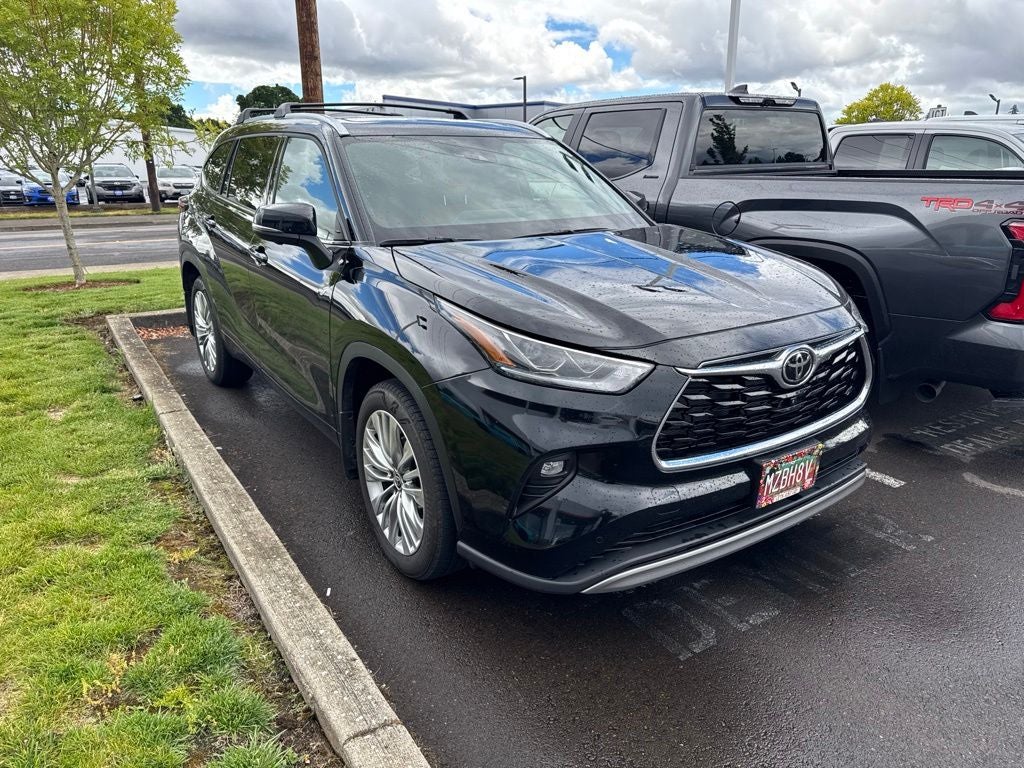 2025 Toyota Highlander Platinum