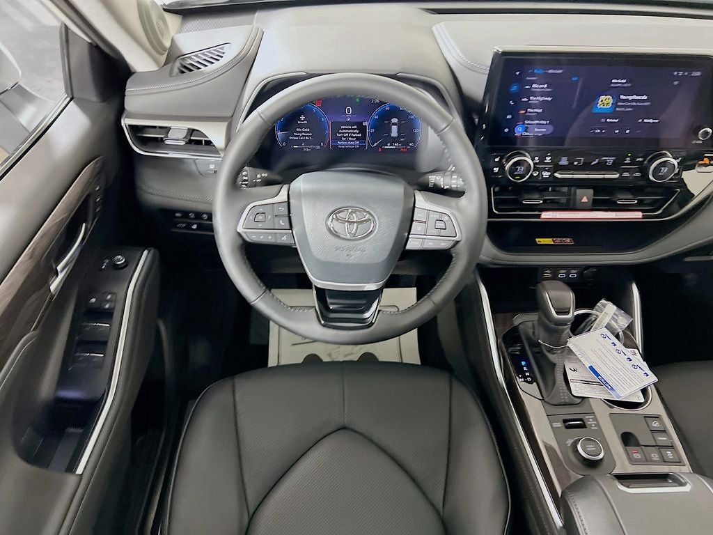 2025 Toyota Highlander Limited