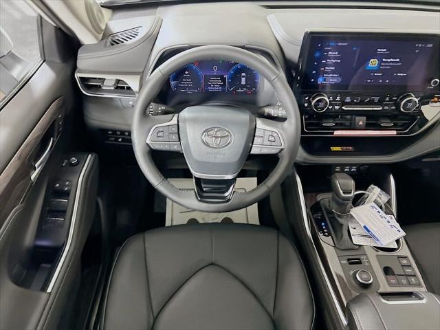 2025 Toyota Highlander Limited