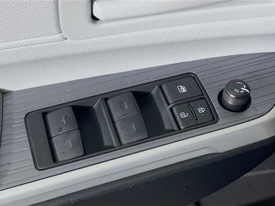 2025 Toyota Sienna LE 8 Passenger