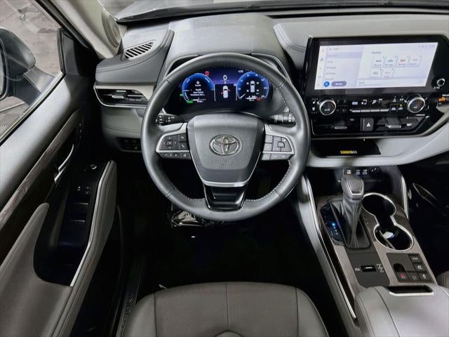 2023 Toyota Highlander Hybrid Limited