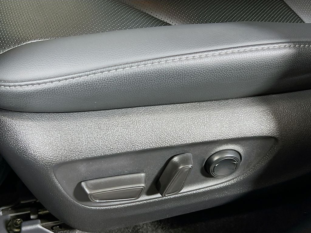 2025 Toyota Highlander Hybrid Limited