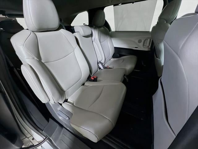 2025 Toyota Sienna XLE 8 Passenger