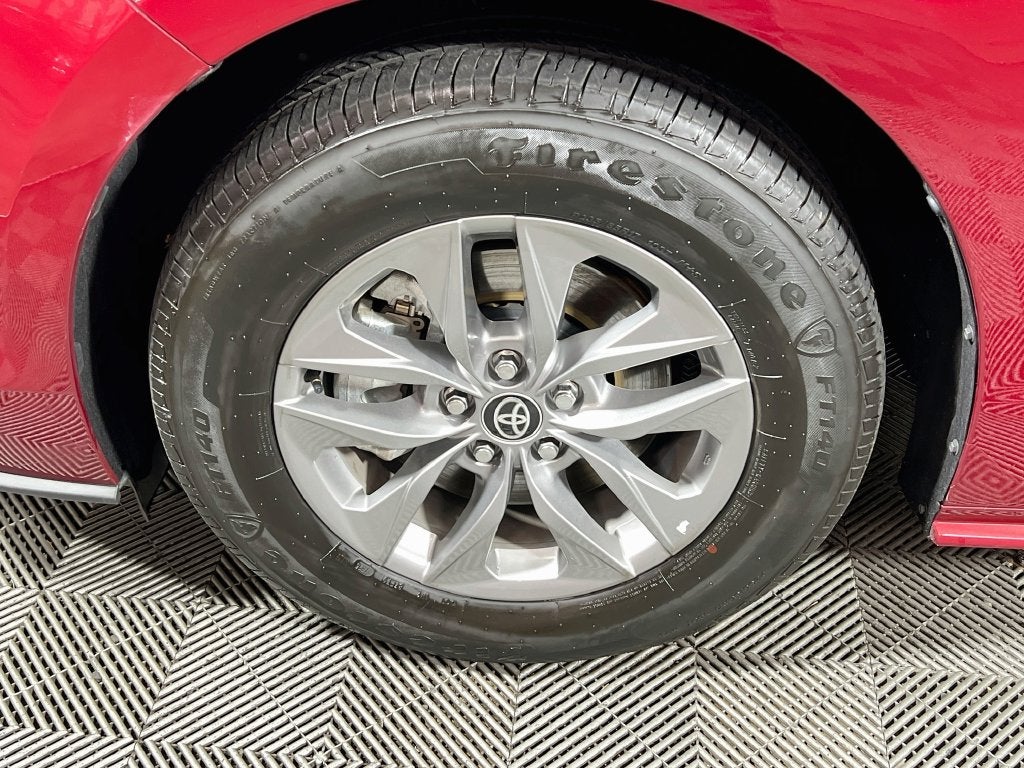 2025 Toyota Sienna XLE 7 Passenger
