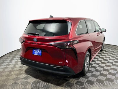 2025 Toyota Sienna XLE 7 Passenger