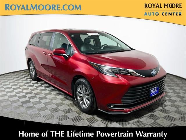 2025 Toyota Sienna XLE 7 Passenger