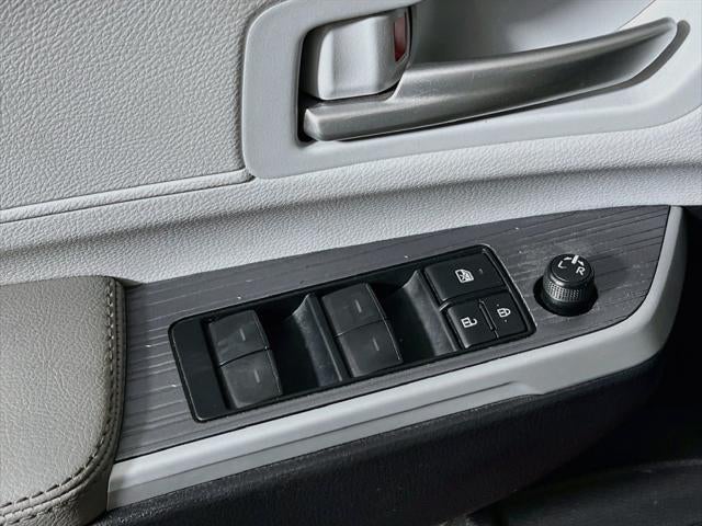 2025 Toyota Sienna XLE 7 Passenger