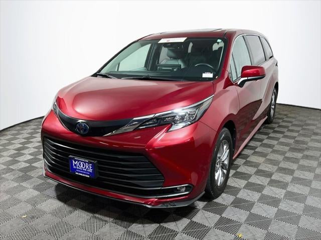 2025 Toyota Sienna XLE 7 Passenger