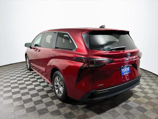2025 Toyota Sienna XLE 7 Passenger