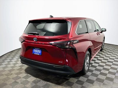 2025 Toyota Sienna XLE 7 Passenger