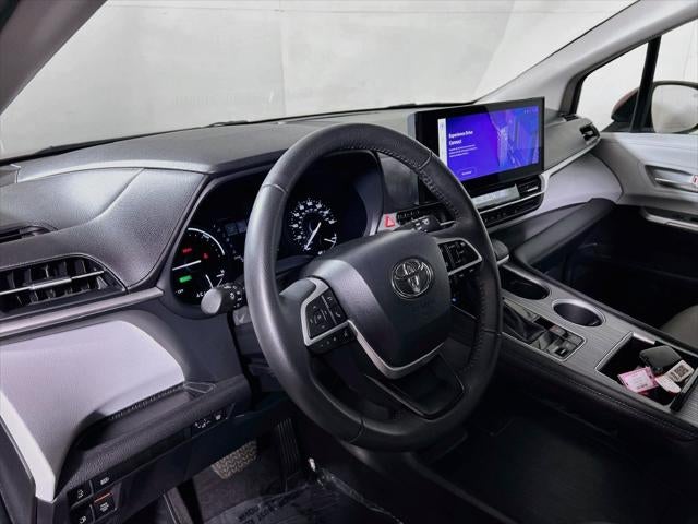 2025 Toyota Sienna XLE 7 Passenger