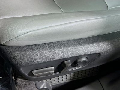 2024 Toyota Sienna XLE 8 Passenger