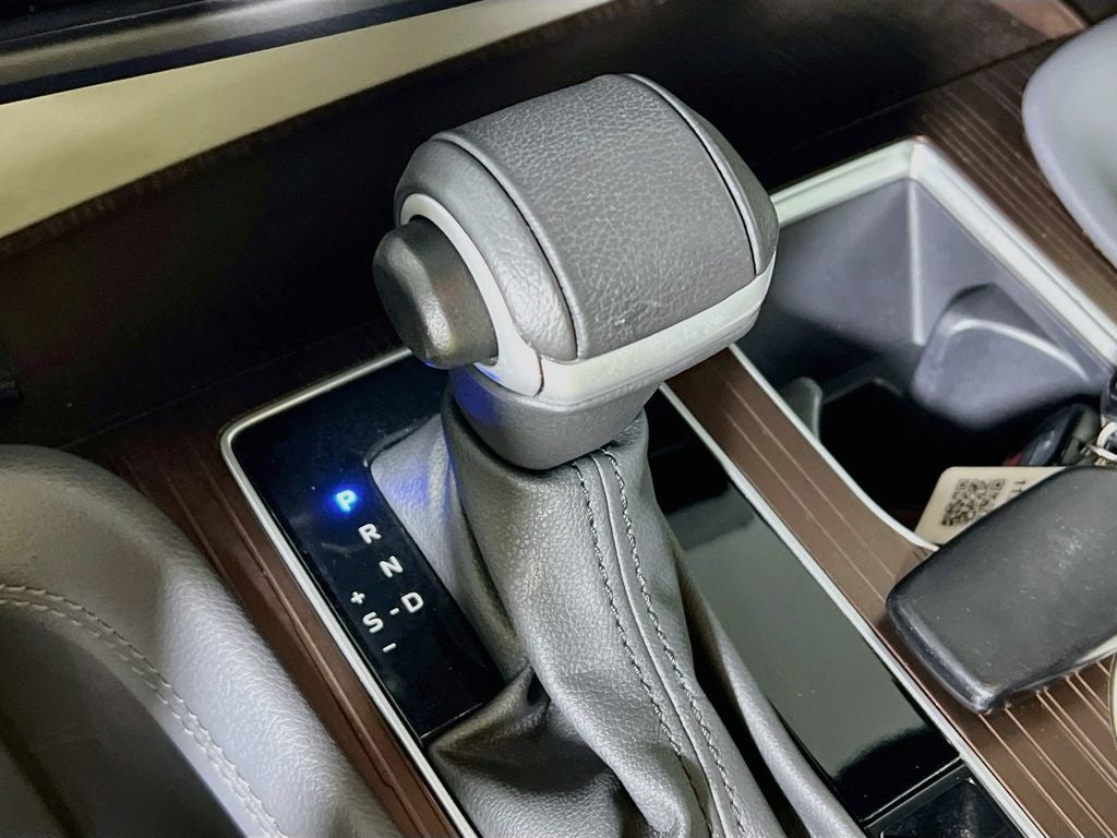 2024 Toyota Sienna XLE 8 Passenger