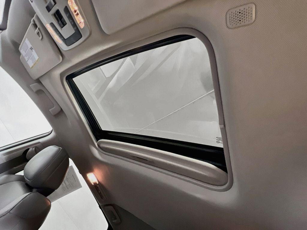 2024 Toyota Sienna XLE 8 Passenger