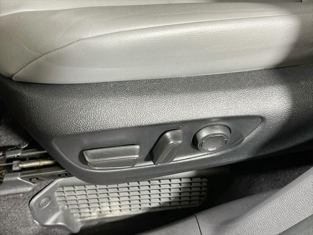 2024 Toyota Sienna XLE 8 Passenger