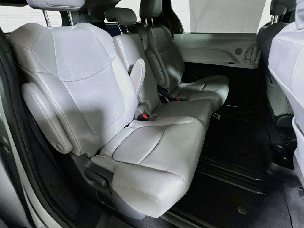 2025 Toyota Sienna XLE 8 Passenger