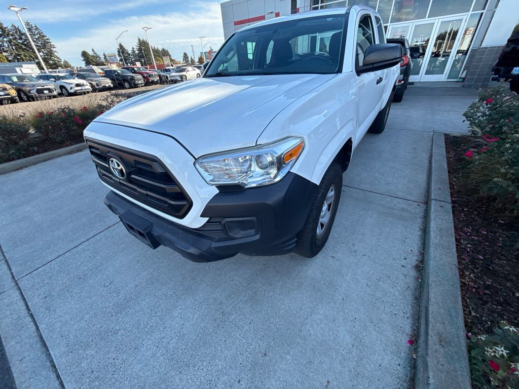 2017 Toyota Tacoma SR