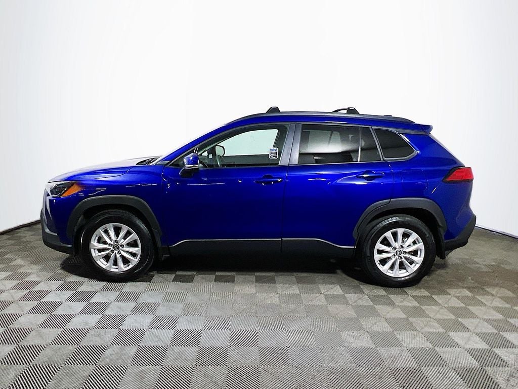 2024 Toyota Corolla Cross LE