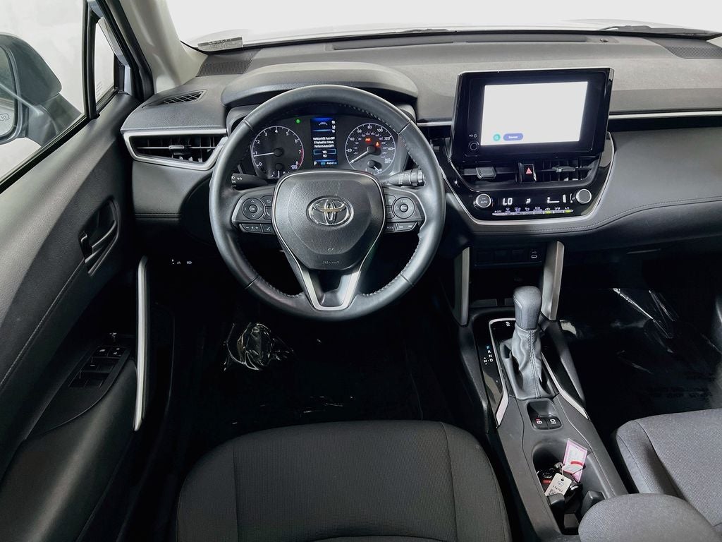 2025 Toyota Corolla Cross LE