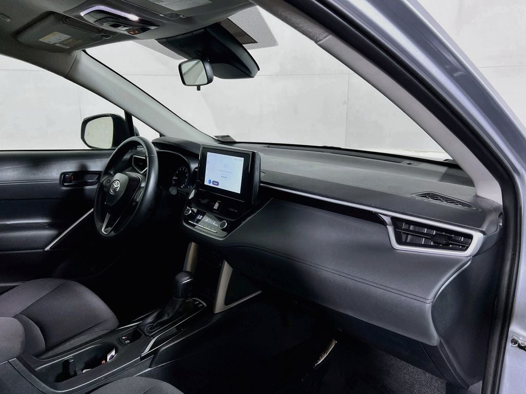 2025 Toyota Corolla Cross LE