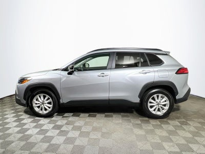 2025 Toyota Corolla Cross LE