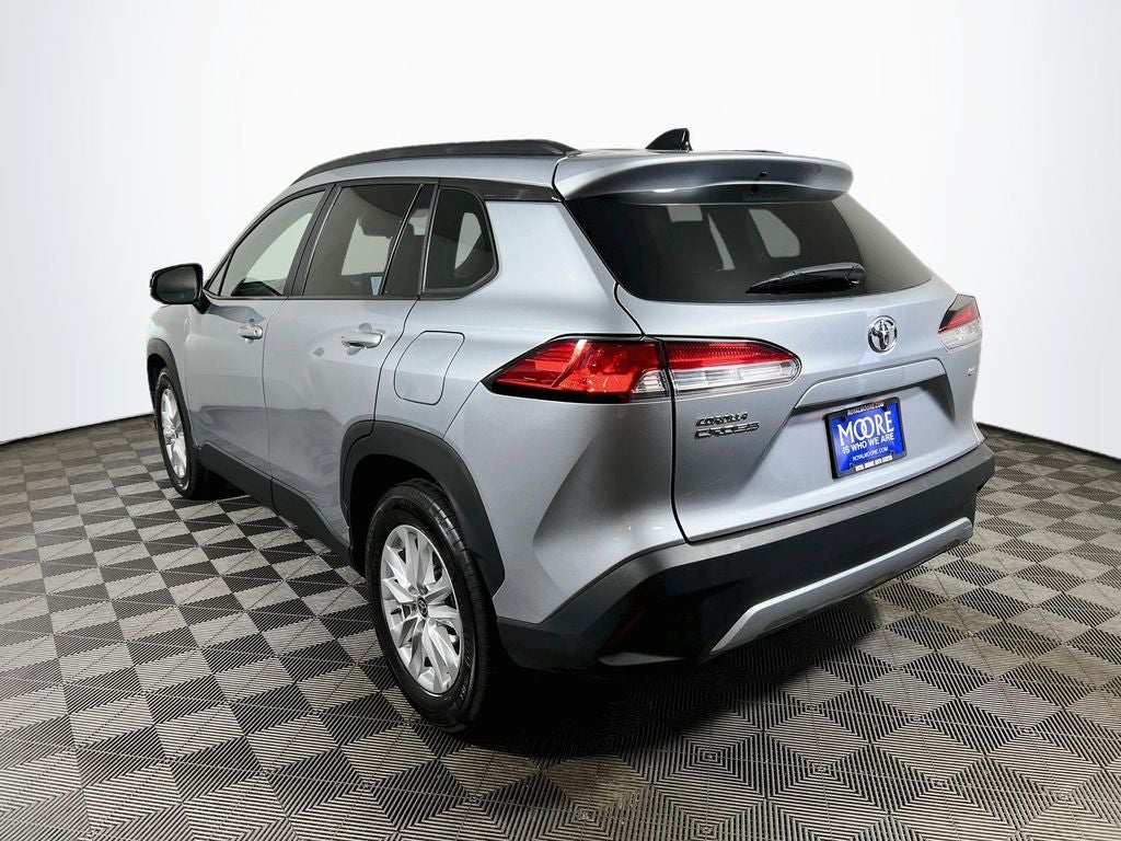2025 Toyota Corolla Cross LE
