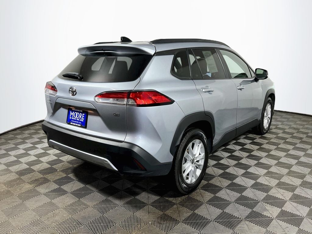 2025 Toyota Corolla Cross LE