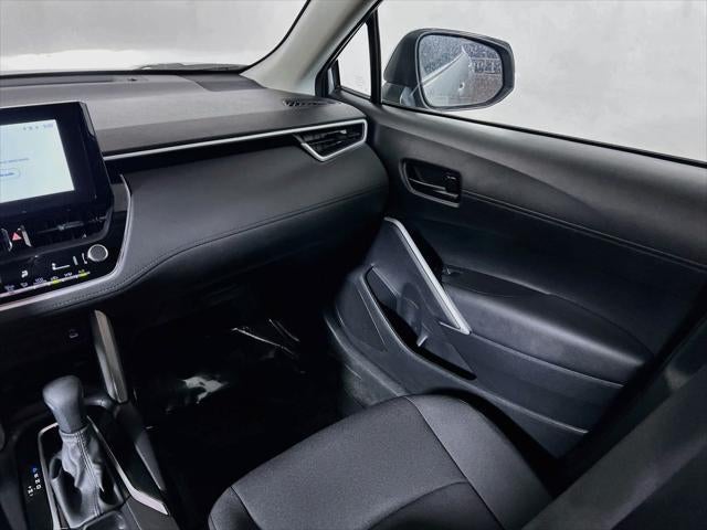 2025 Toyota Corolla Cross LE