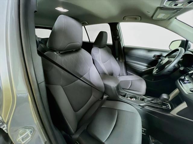 2025 Toyota Corolla Cross LE