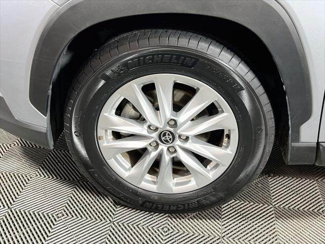 2025 Toyota Corolla Cross LE