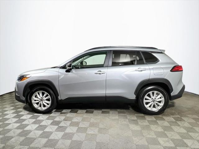 2025 Toyota Corolla Cross LE