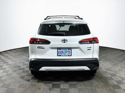 2024 Toyota Corolla Cross XLE