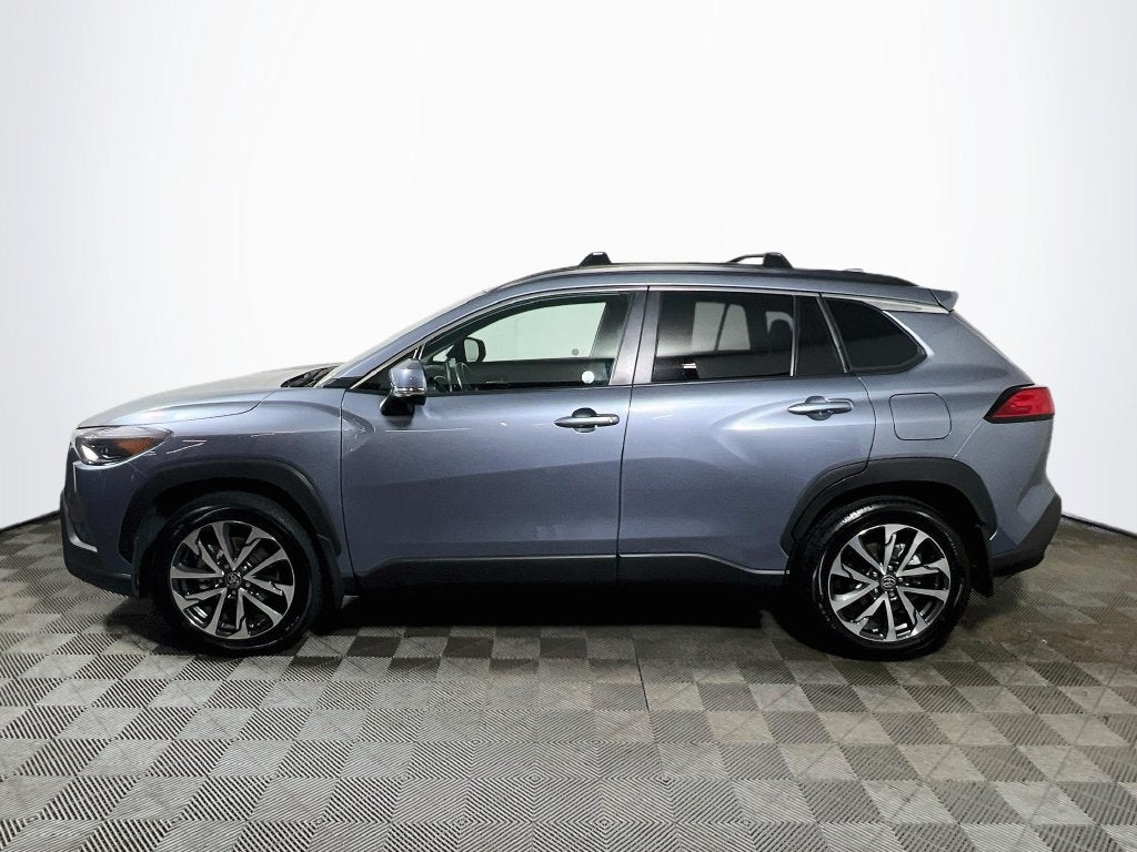 2022 Toyota Corolla Cross XLE