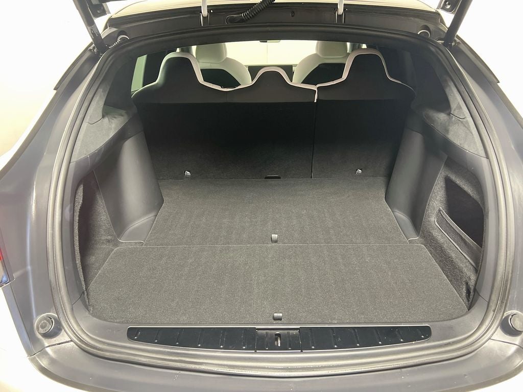 2023 Tesla Model X Standard Range