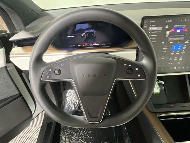 2023 Tesla Model X Standard Range