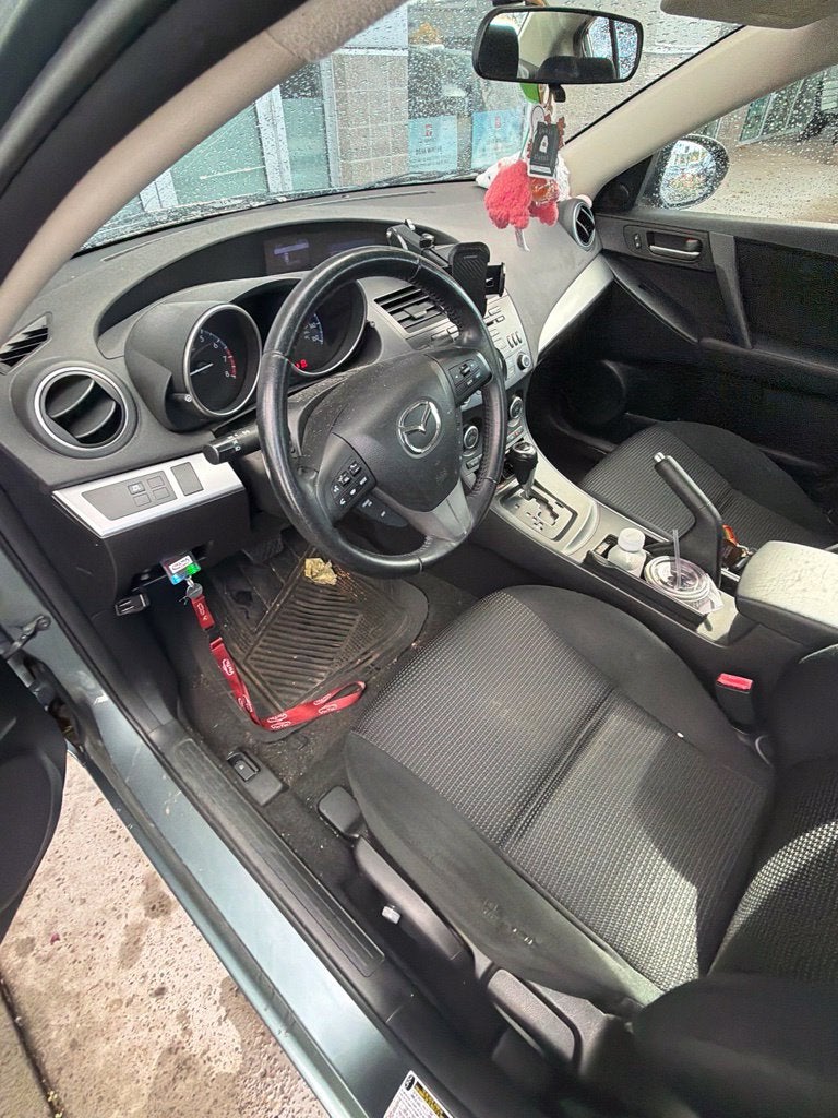 2013 Mazda Mazda3 i Touring