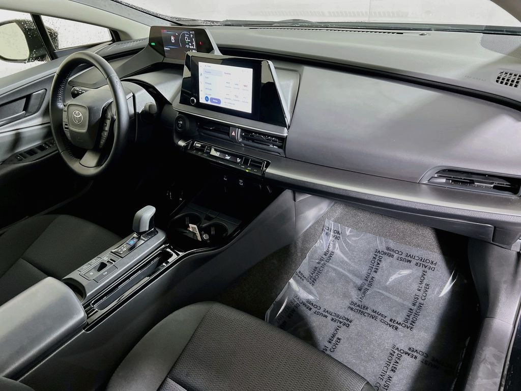 2025 Toyota Prius LE