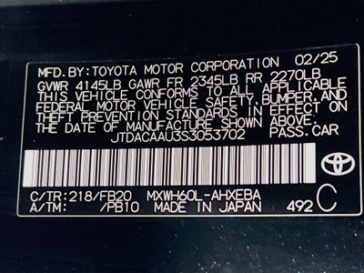 2025 Toyota Prius LE