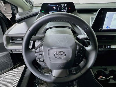 2025 Toyota Prius LE