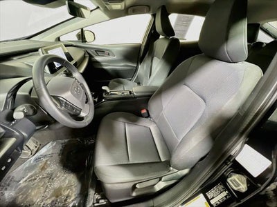 2025 Toyota Prius LE