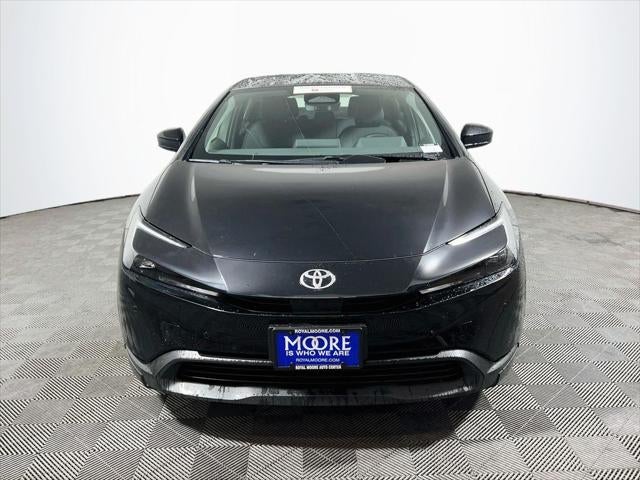 2025 Toyota Prius LE