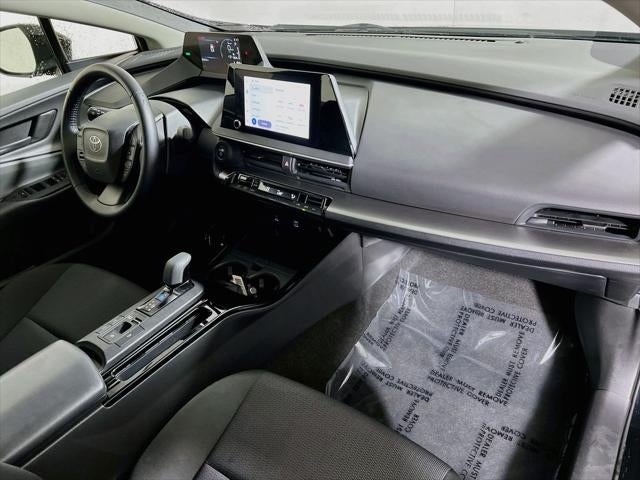 2025 Toyota Prius LE