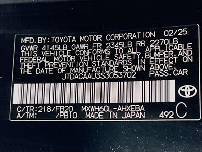 2025 Toyota Prius LE