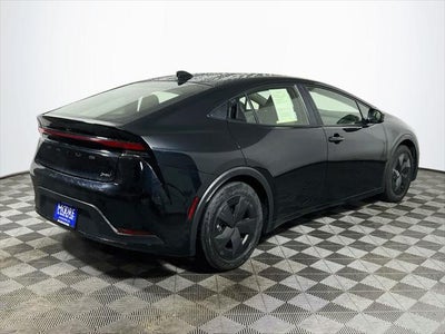 2025 Toyota Prius LE