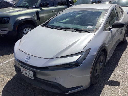2025 Toyota Prius LE