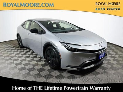 2025 Toyota Prius LE