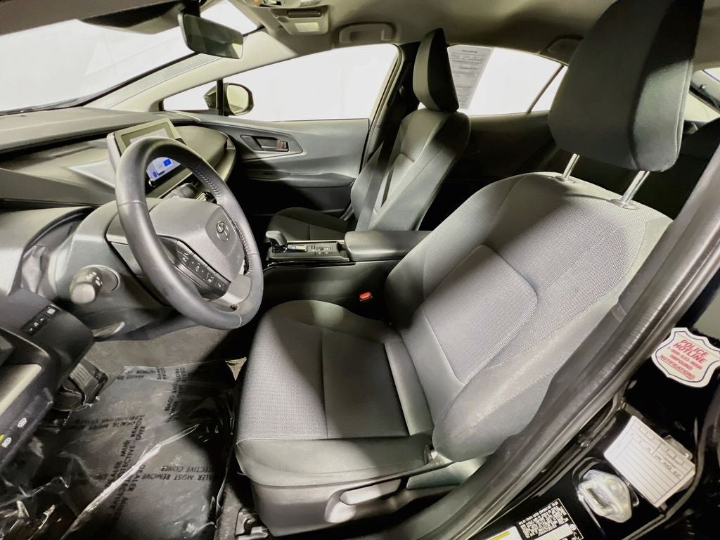2025 Toyota Prius LE