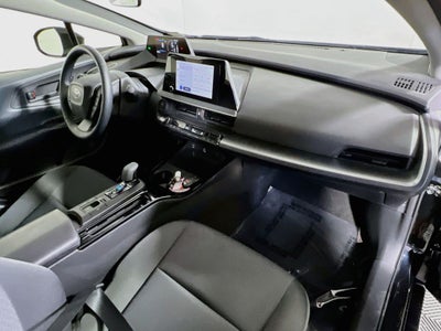 2025 Toyota Prius LE